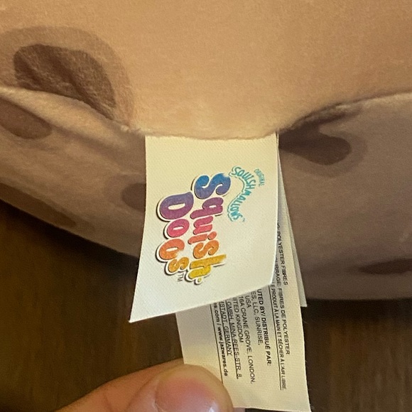 Aquitaine the Pig Squish-Doo 16” - Picture 4 of 4